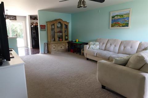 12092 Spalding Dr, Cincinnati, OH 45231 photo 3