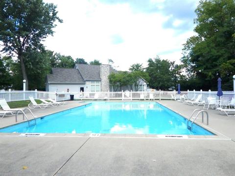3985 Maplefield Ct #A, Cincinnati, OH 45255 photo 3