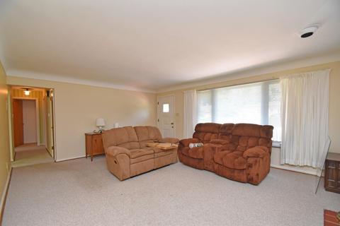 613 Marview Ter, Cincinnati, OH 45231 photo 5