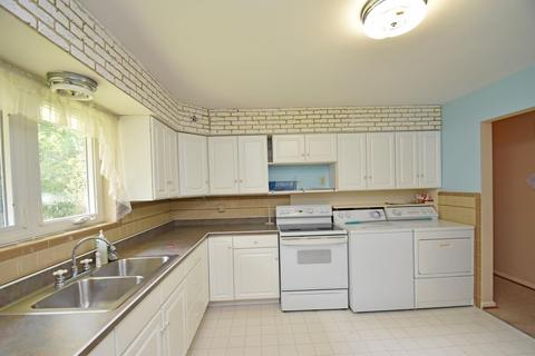 613 Marview Ter, Cincinnati, OH 45231 photo 7