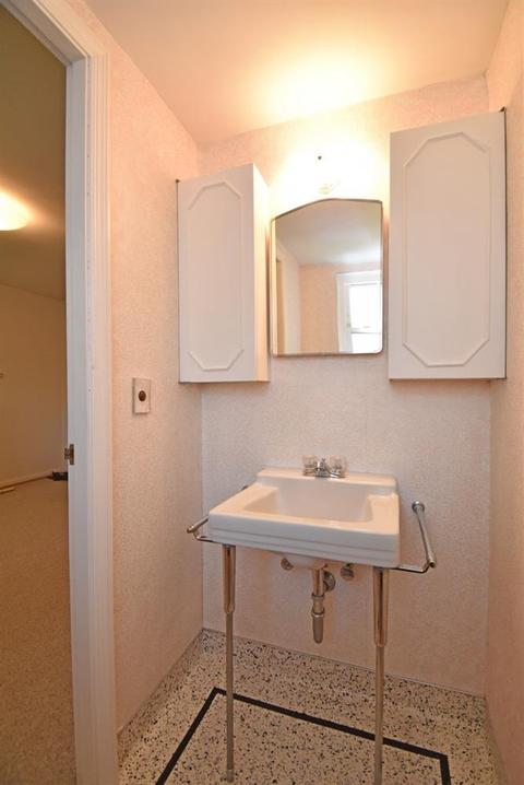 613 Marview Ter, Cincinnati, OH 45231 photo 12