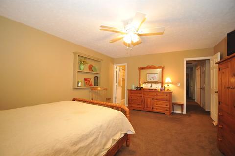 140 Pinecone Ln, Springboro, OH 45066 photo 13