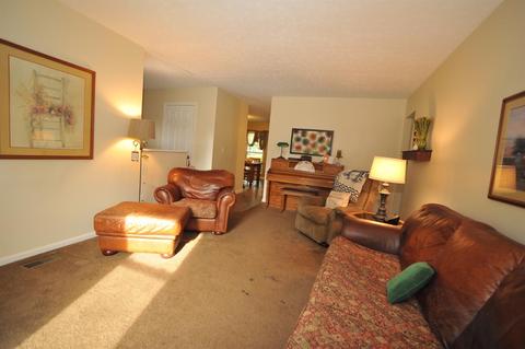 140 Pinecone Ln, Springboro, OH 45066 photo 4