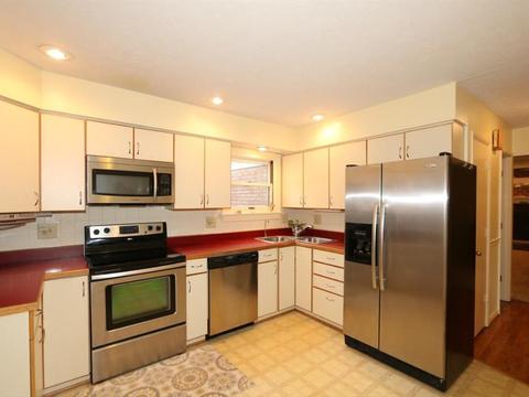 10127 Winstead Ln, Cincinnati, OH 45231 photo 9