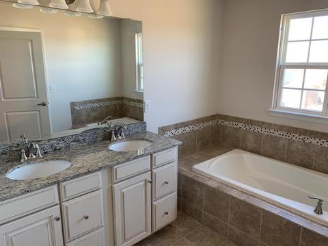700 Ella Ct, Monroe, OH 45050 photo 2
