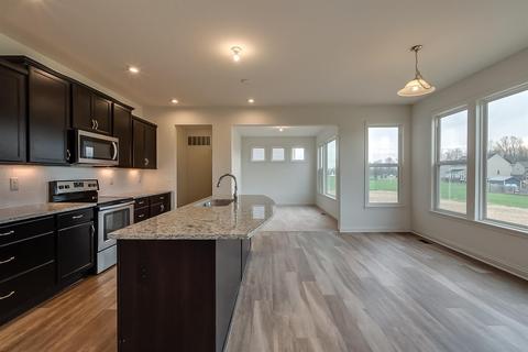 1236 Michael Dr, Harrison, OH 45030 photo 2
