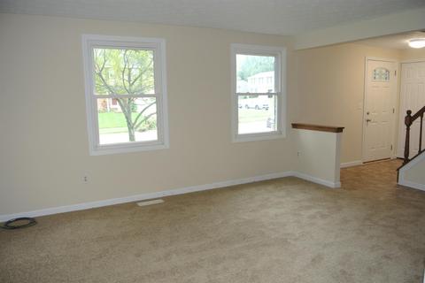 2770 Kimberly Dr, Maineville, OH 45039 photo 2