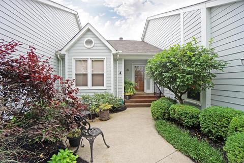 8308 Sunfish Ln, Maineville, OH 45039 photo 2