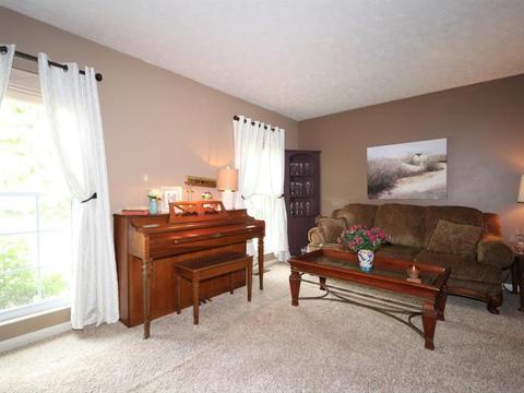 7864 Wainwright Ln, Maineville, OH 45039 photo 3