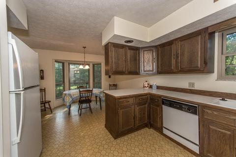 8774 Birchbark Dr, Cincinnati, OH 45249 photo 9