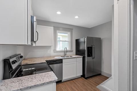6833 Roe St, Cincinnati, OH 45227 photo 3