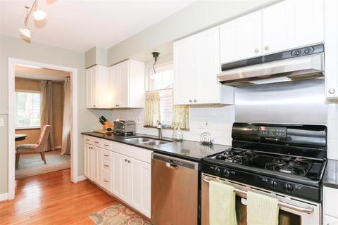 3864 Settle Rd, Mariemont, OH 45227 photo 5