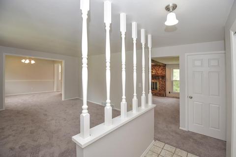 3306 Linsan Dr, Cincinnati, OH 45239 photo 4