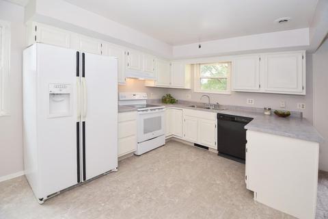3306 Linsan Dr, Cincinnati, OH 45239 photo 9