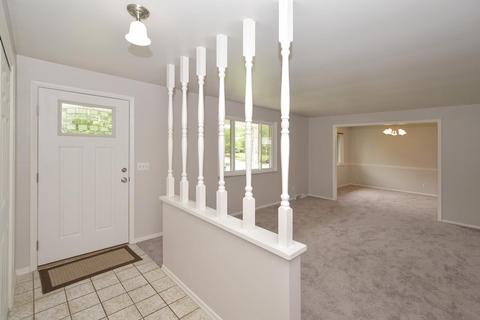 3306 Linsan Dr, Cincinnati, OH 45239 photo 3
