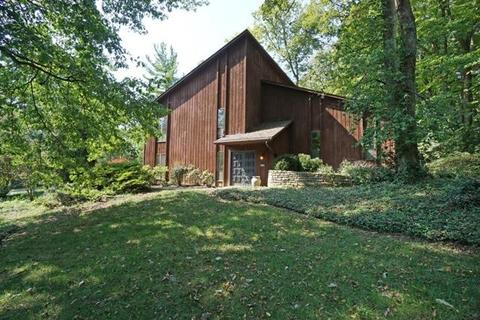 529 Shade Rd, Cincinnati, OH 45255 photo 1