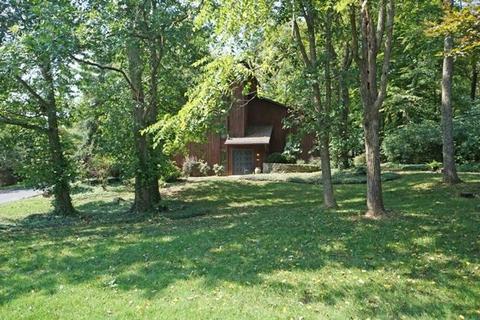 529 Shade Rd, Cincinnati, OH 45255 photo 2