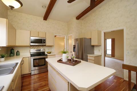 529 Shade Rd, Cincinnati, OH 45255 photo 13