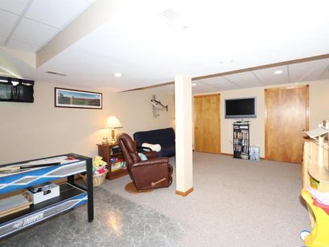 7768 Mitchell Park Dr, Cleves, OH 45002 photo 17