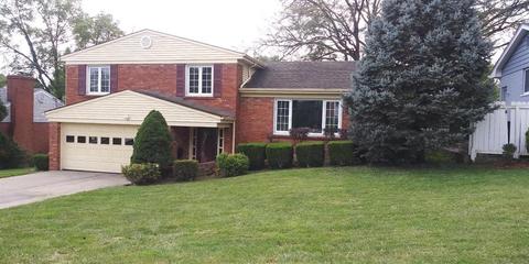 118 Junefield Ave, Greenhills, OH 45218 photo 1