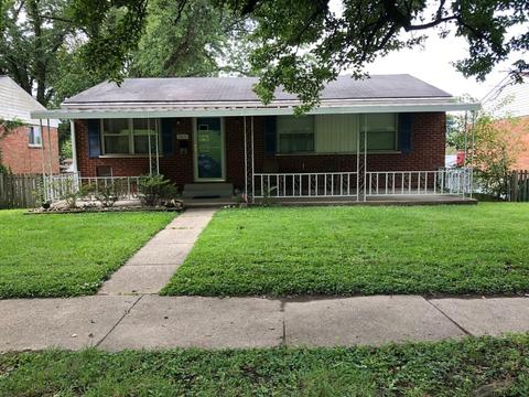 7055 Gracely Dr, Cincinnati, OH 45233 photo 1