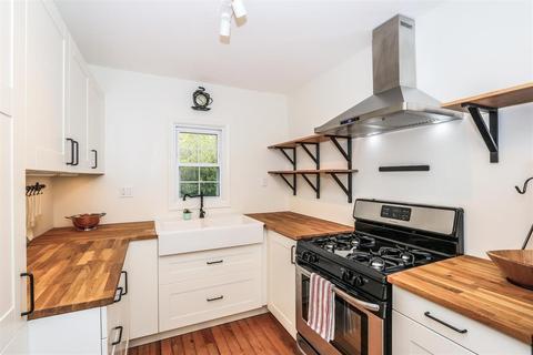 3825 Ebenezer Rd, Cincinnati, OH 45248 photo 7