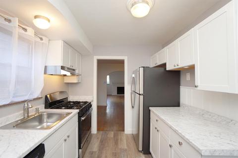 7028 Bramble Ave, Cincinnati, OH 45227 photo 8
