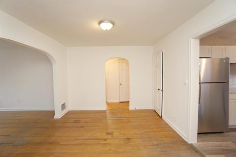 7028 Bramble Ave, Cincinnati, OH 45227 photo 7