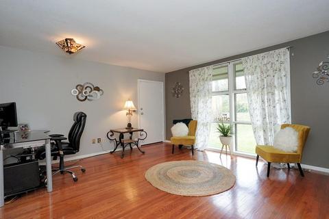 11575 Kenn Rd, Forest Park, OH 45240 photo 2
