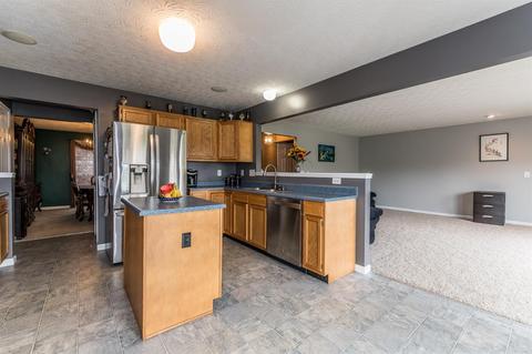 2136 Picketside Dr, Batavia, OH 45103 photo 9