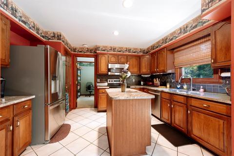 8357 Jakaro Dr, Cincinnati, OH 45255 photo 7