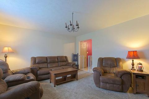 108 Spring Meadow Dr, Georgetown, OH 45121 photo 2
