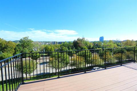 1132 Riverside Dr, Cincinnati, OH 45202 photo 23