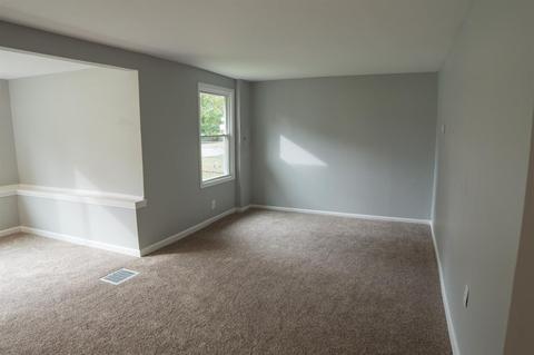 4002 Pharo Dr, Cincinnati, OH 45245 photo 8