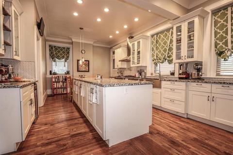 970 Lenox Pl, Cincinnati, OH 45229 photo 9