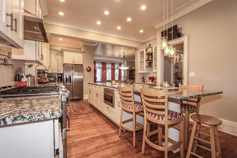 970 Lenox Pl, Cincinnati, OH 45229 photo 11