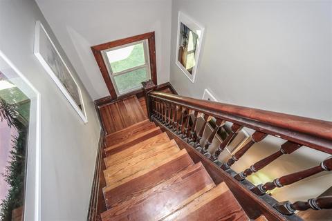 970 Lenox Pl, Cincinnati, OH 45229 photo 20