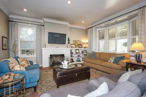970 Lenox Pl, Cincinnati, OH 45229 photo 5
