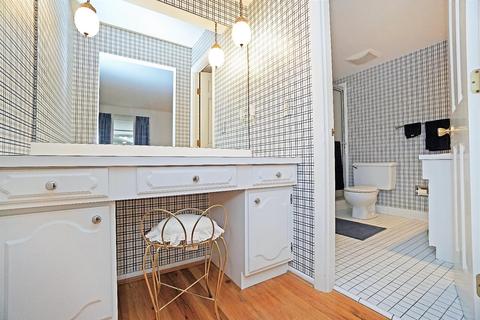 4908 Twinbrook Ct, Blue Ash, OH 45242 photo 13