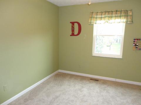 4351 Simca Ln, Cincinnati, OH 45211 photo 13