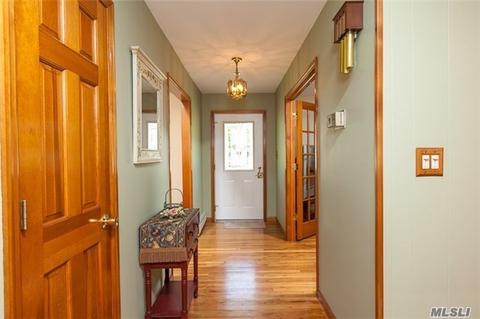 8569 Neptune Dr, Cincinnati, OH 45231 photo 6