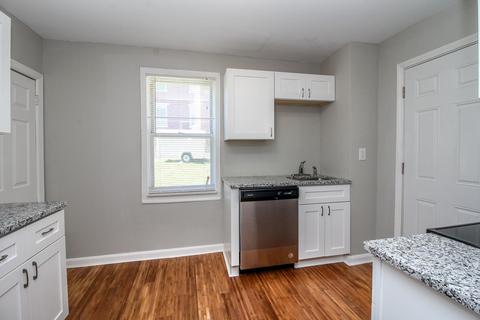 282 Bodmann Ave, Cincinnati, OH 45219 photo 3