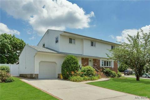 7677 View Place Dr, Cincinnati, OH 45224 photo 1