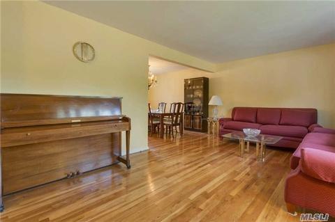 7677 View Place Dr, Cincinnati, OH 45224 photo 4