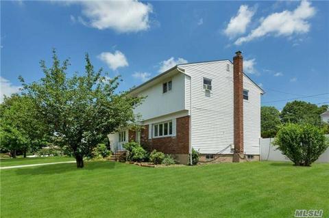 7677 View Place Dr, Cincinnati, OH 45224 photo 3