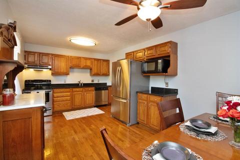 2254 Deblin Dr, Cincinnati, OH 45239 photo 5