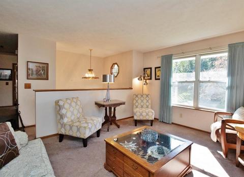 2254 Deblin Dr, Cincinnati, OH 45239 photo 3