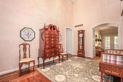 12 Hampton Ln, Cincinnati, OH 45208 photo 4