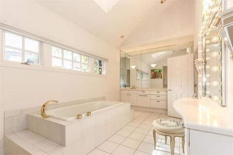 12 Hampton Ln, Cincinnati, OH 45208 photo 19