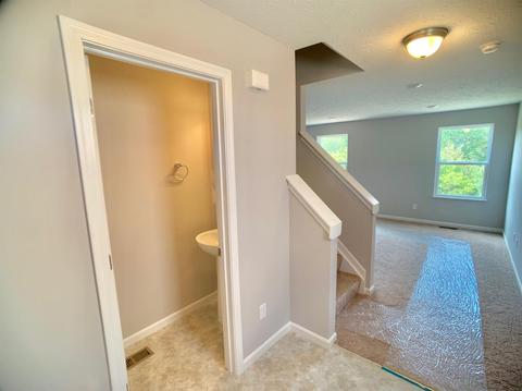 2151 Pine Valley Dr, Hamilton, OH 45013 photo 13